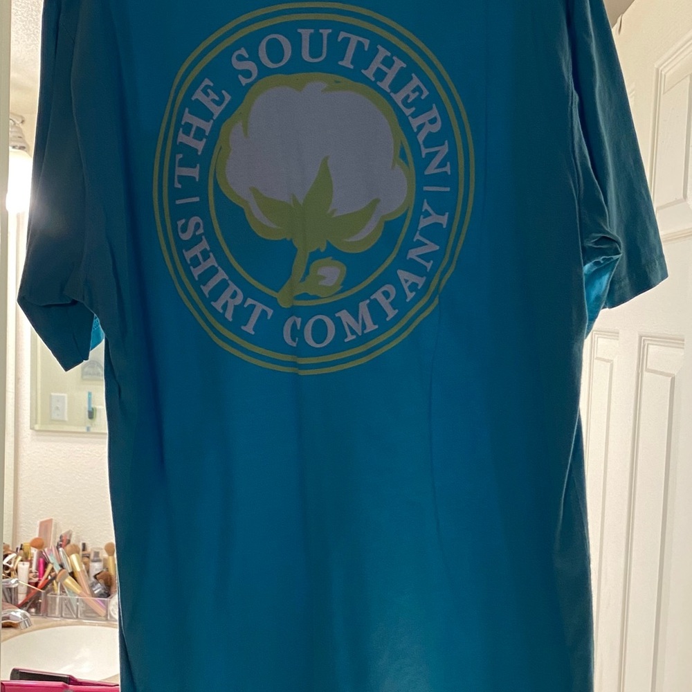 Southern Shirt Company Men’s Tshirt - Size XL